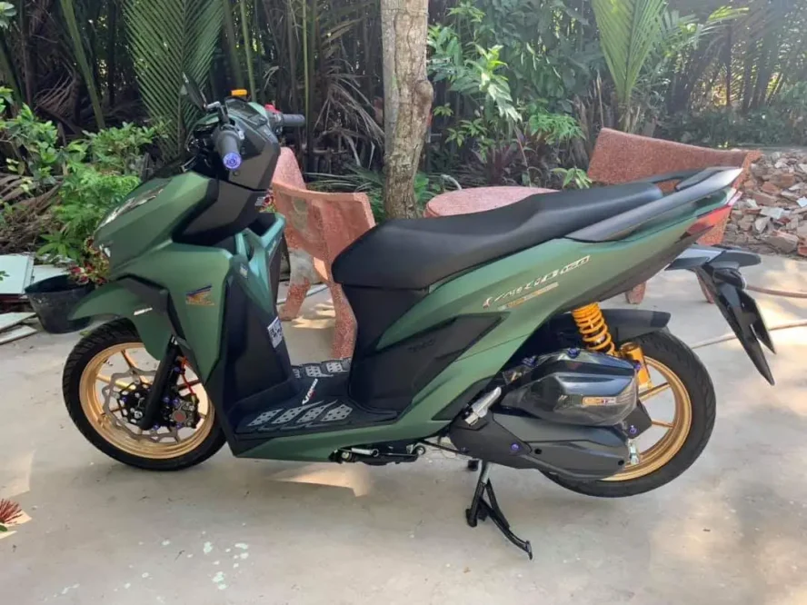 Vario bergaya army